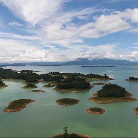 Dansavanh Namngum Resort Ban Keun Экстерьер фото