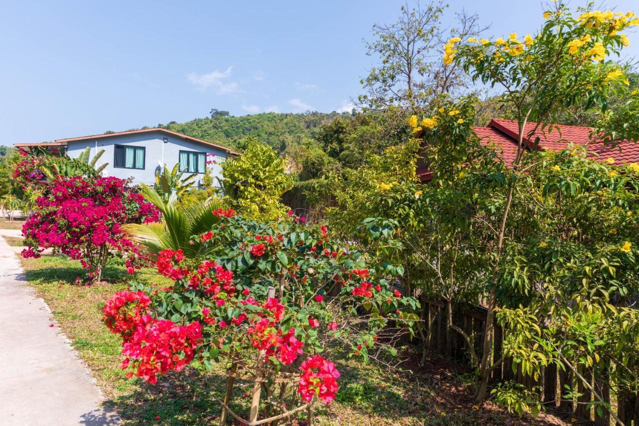 Dansavanh Namngum Resort Ban Keun Экстерьер фото