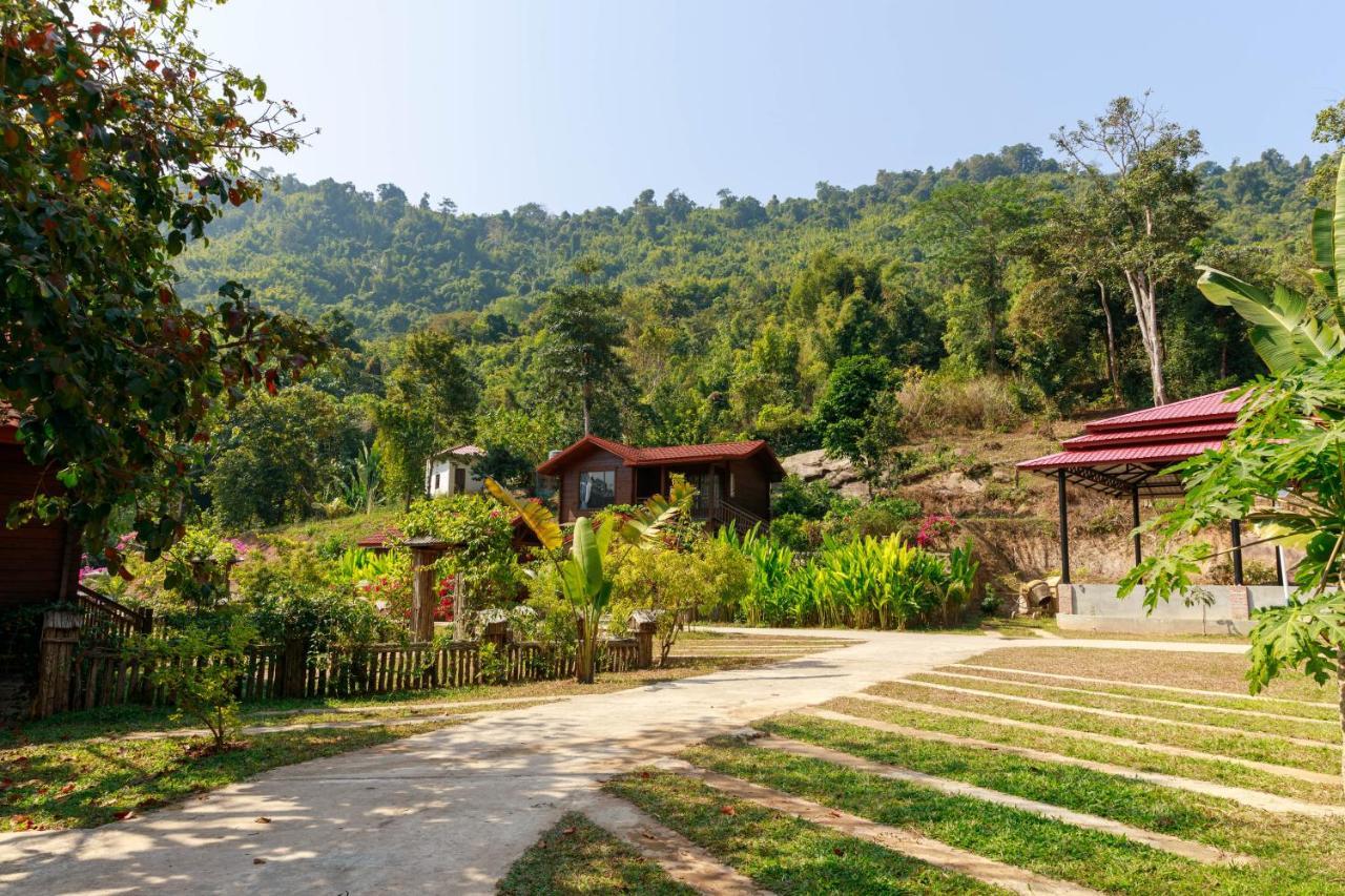 Dansavanh Namngum Resort Ban Keun Экстерьер фото