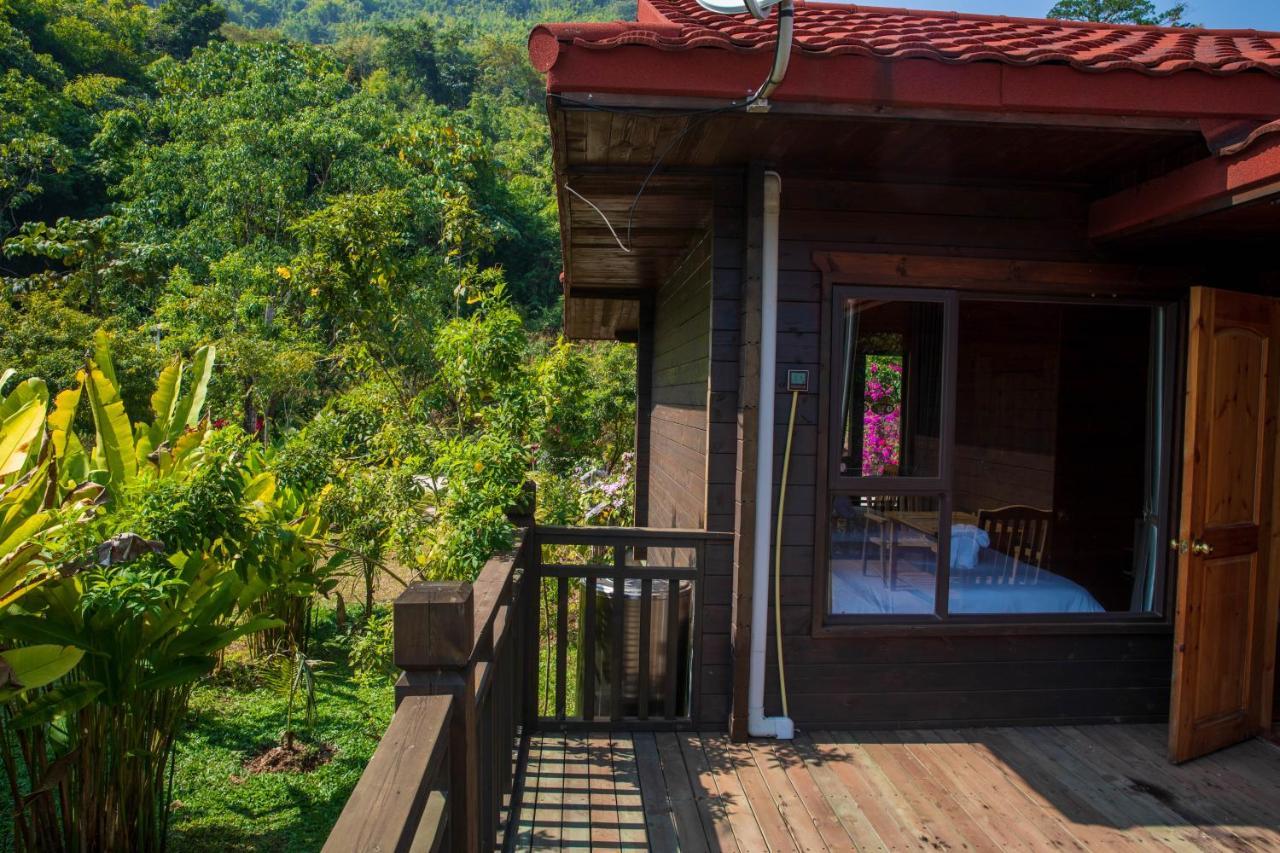 Dansavanh Namngum Resort Ban Keun Экстерьер фото